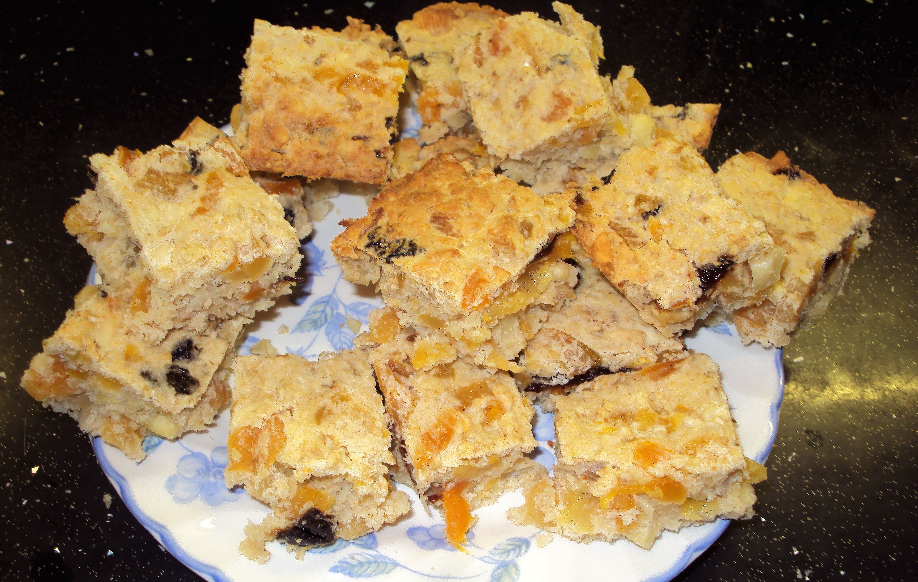 DSC05144 Thur 25th Jan - Apricot & Almond Squares