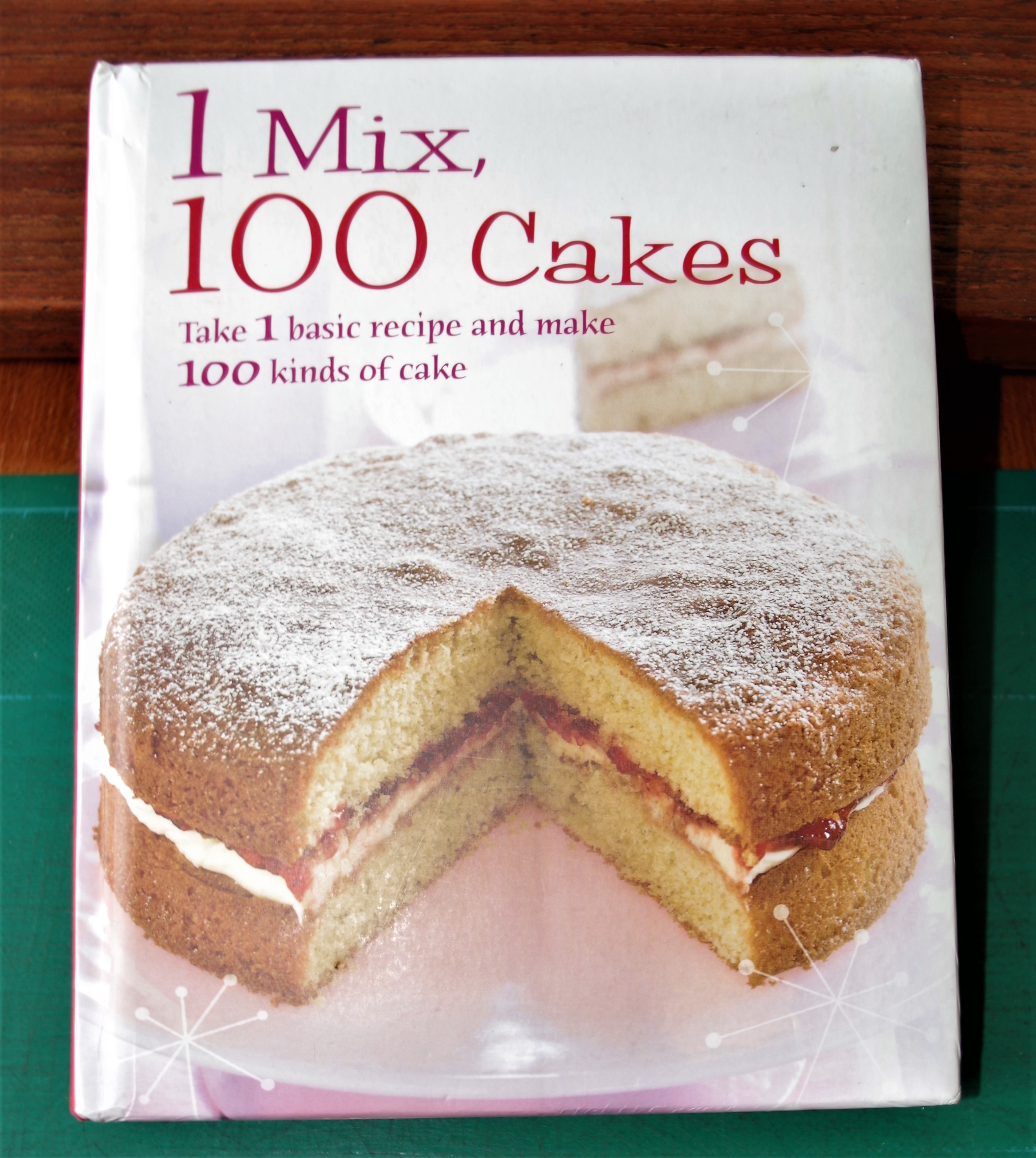 IMGP3394 Fri 14 Sep 2018 - Book cover 1 Mix 100 cakes