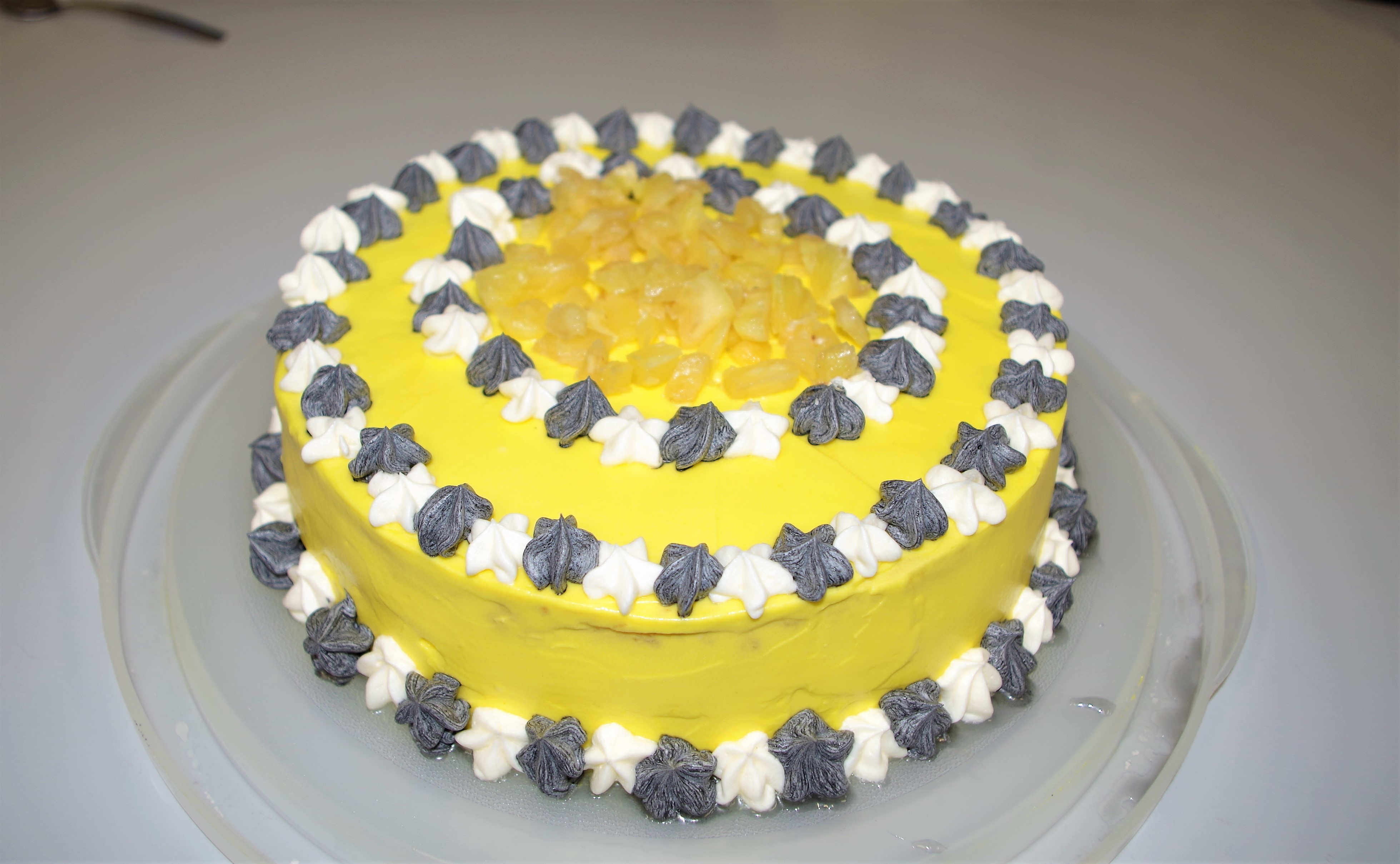 IMGP3420 Wed 19th - CCC Golden Pineapple Cream cake at school - 9