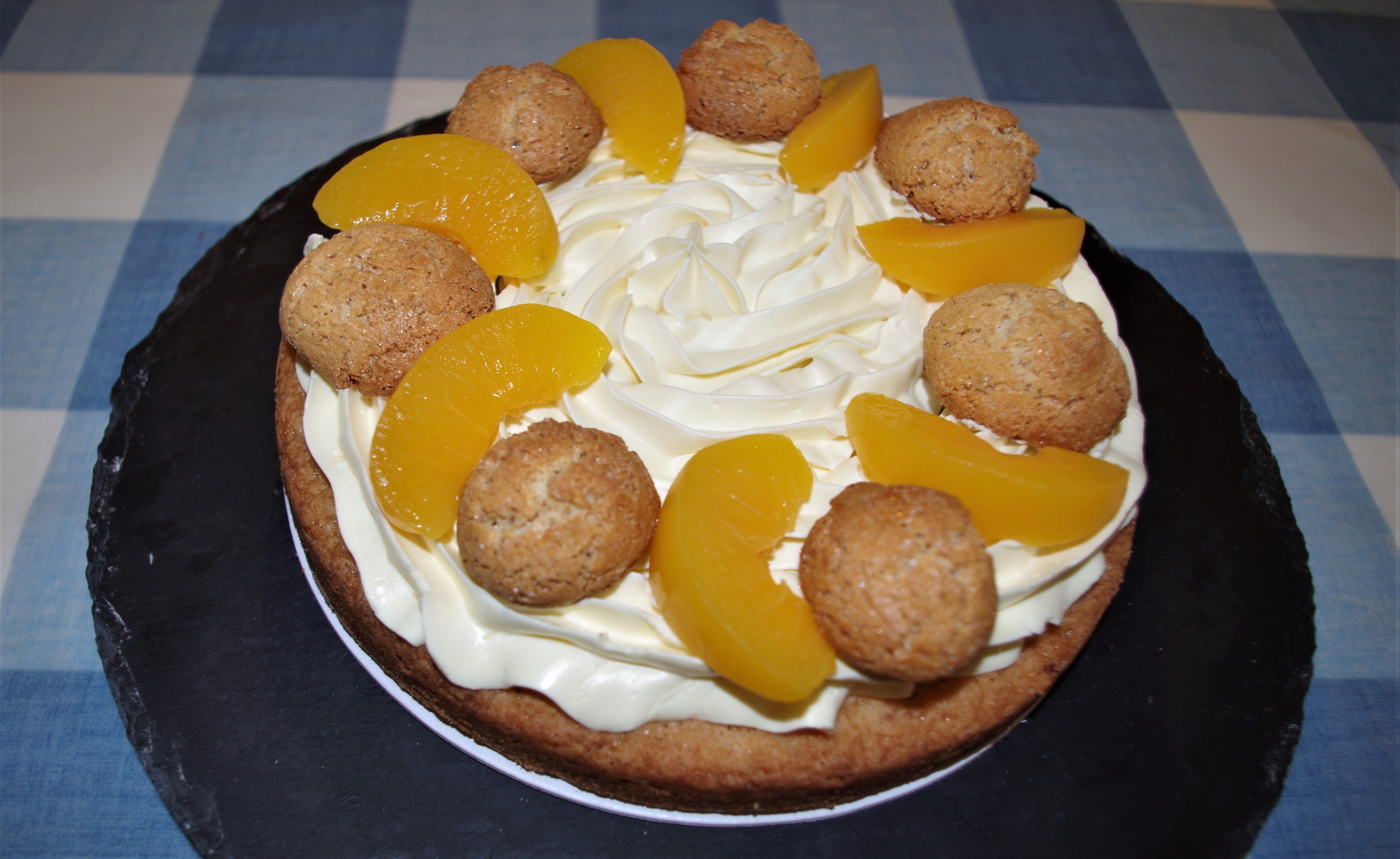 IMGP3436 Wed 19th - CCC Amaretti & Peach Cake for Food bank delivery