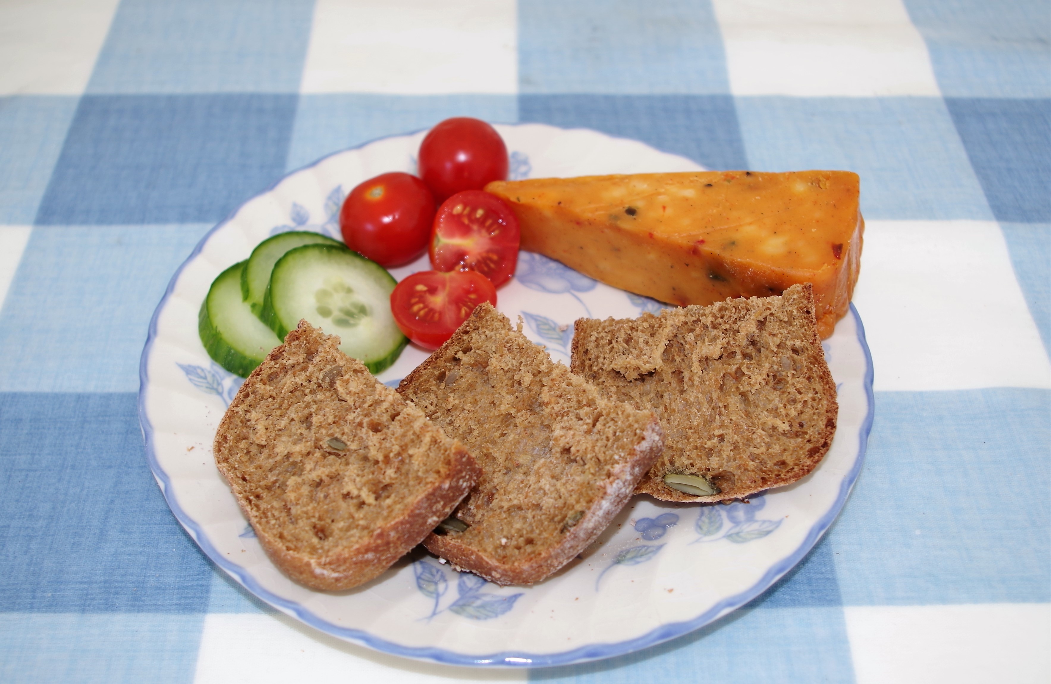 IMGP3445 Tue 25th - Spelt & Wholemeal seeded rolls