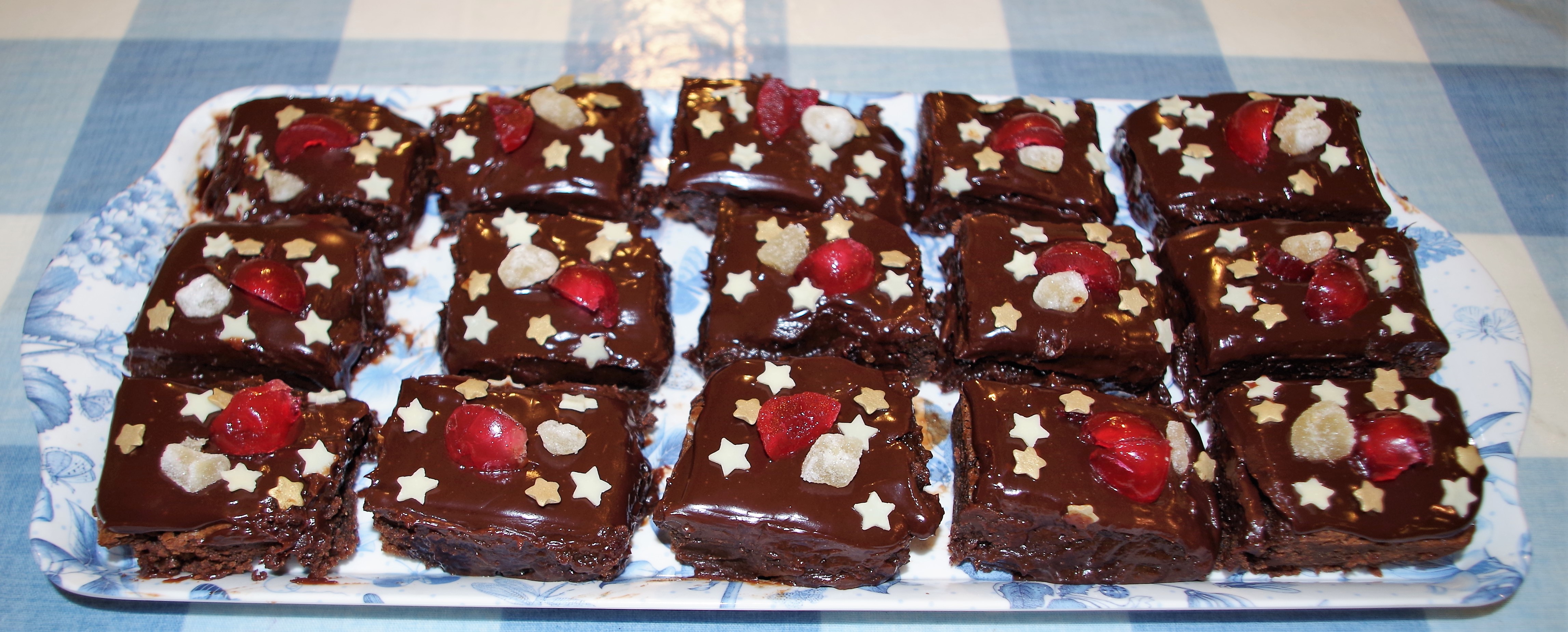 IMGP3487 Sun 30th - Cherry & Ginger Brownies for CITP - 9