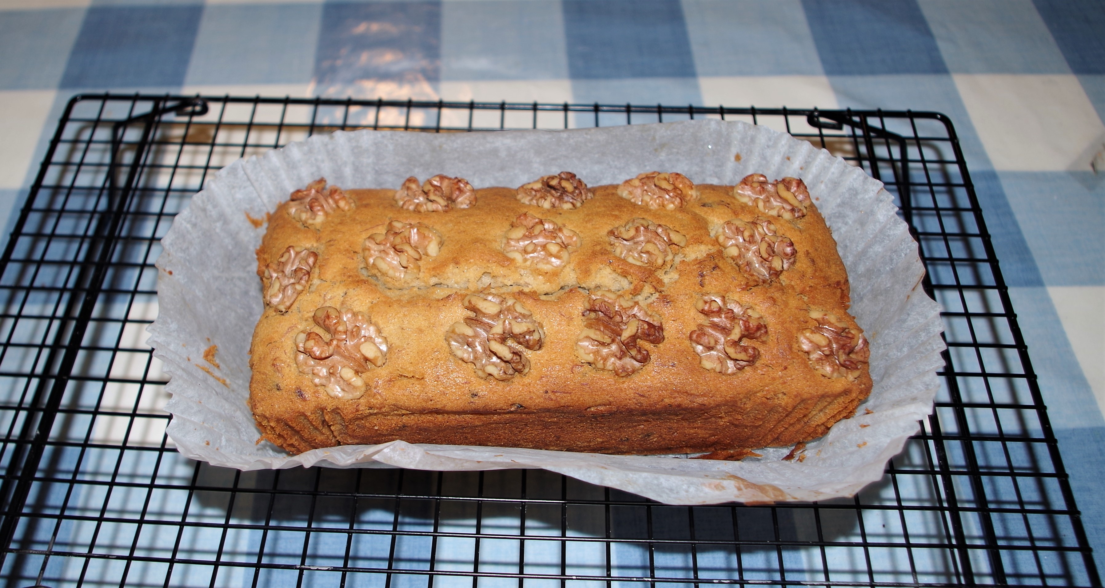 IMGP3515 Wed 3rd - Walnut, Date & Honey cake for Thur food parcels
