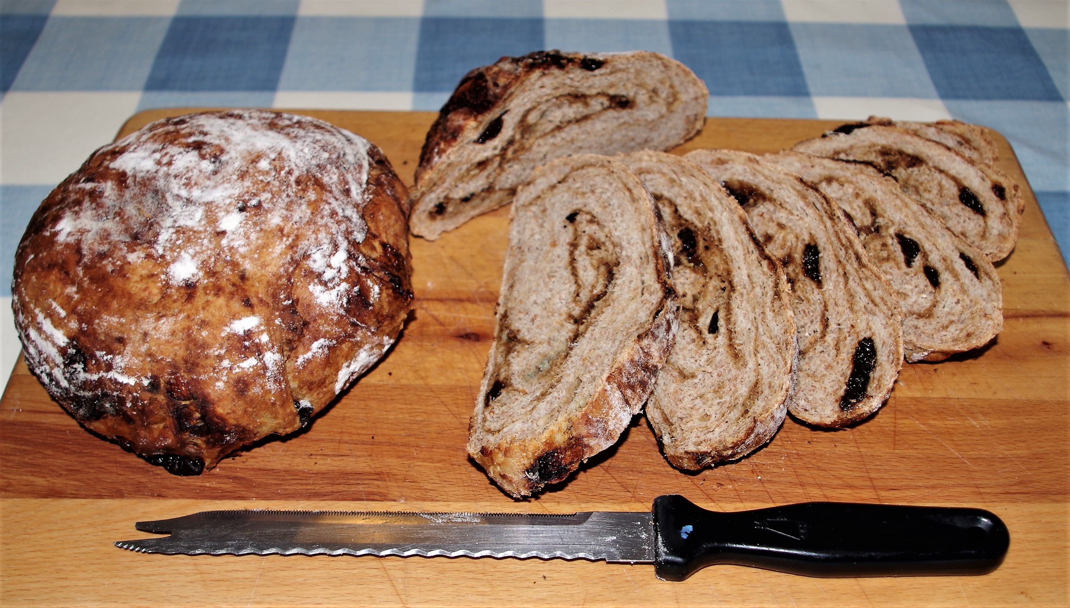 IMGP3829 Sat 3rd Nov - My Stilton, Prune & Treacle bread - 9