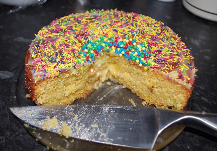 This image has an empty alt attribute; its file name is IMGP4182-Fri-28th-Lemon-Lime-Polenta-Birthday-Cake-9.jpg