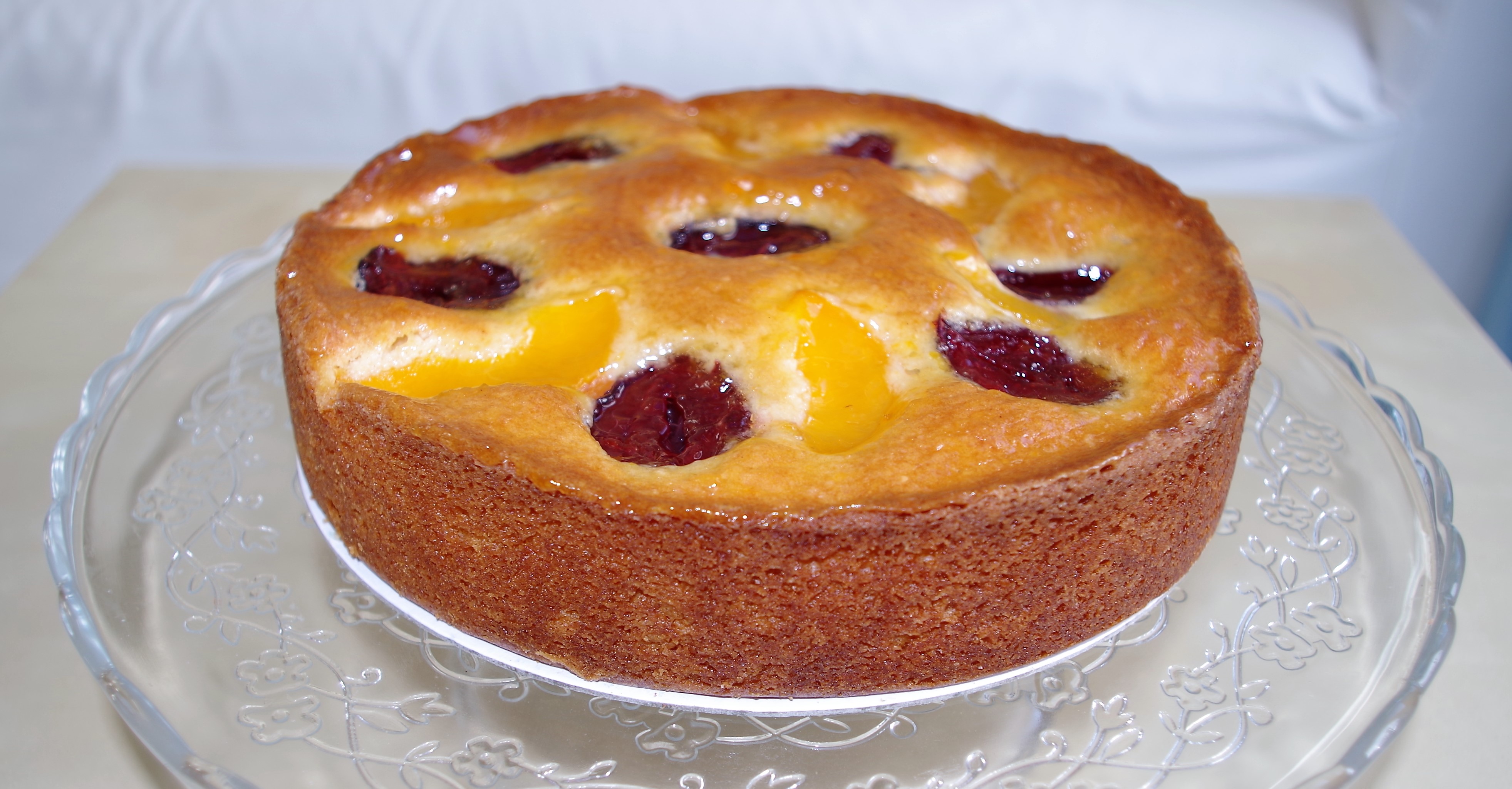 IMGP4054 Mon 3rd Plum, Peach & Coconut Cake for jig saw cafe - 8