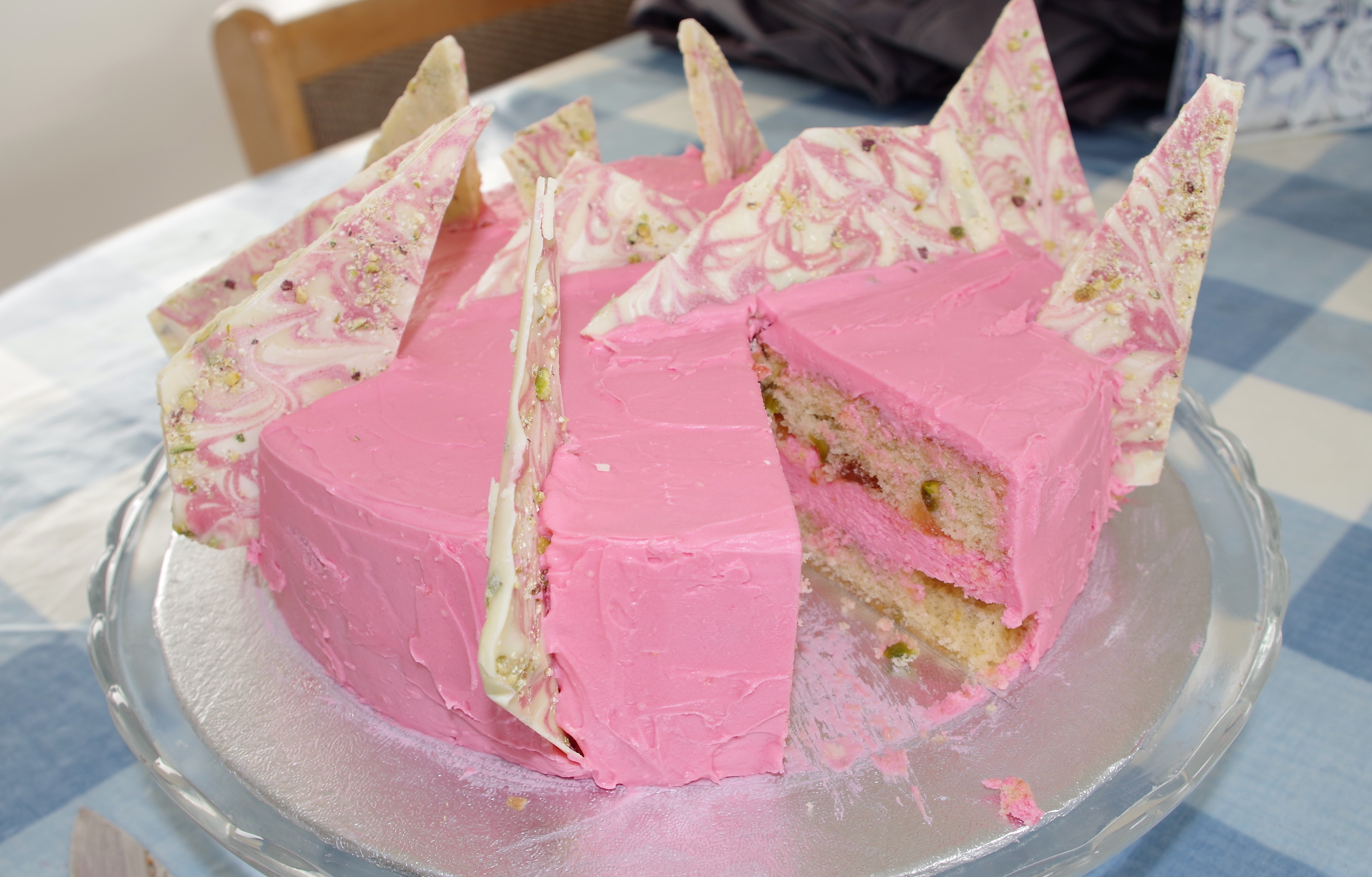 imgp4390 tue 22nd - turkish delight & pistachio cake for school