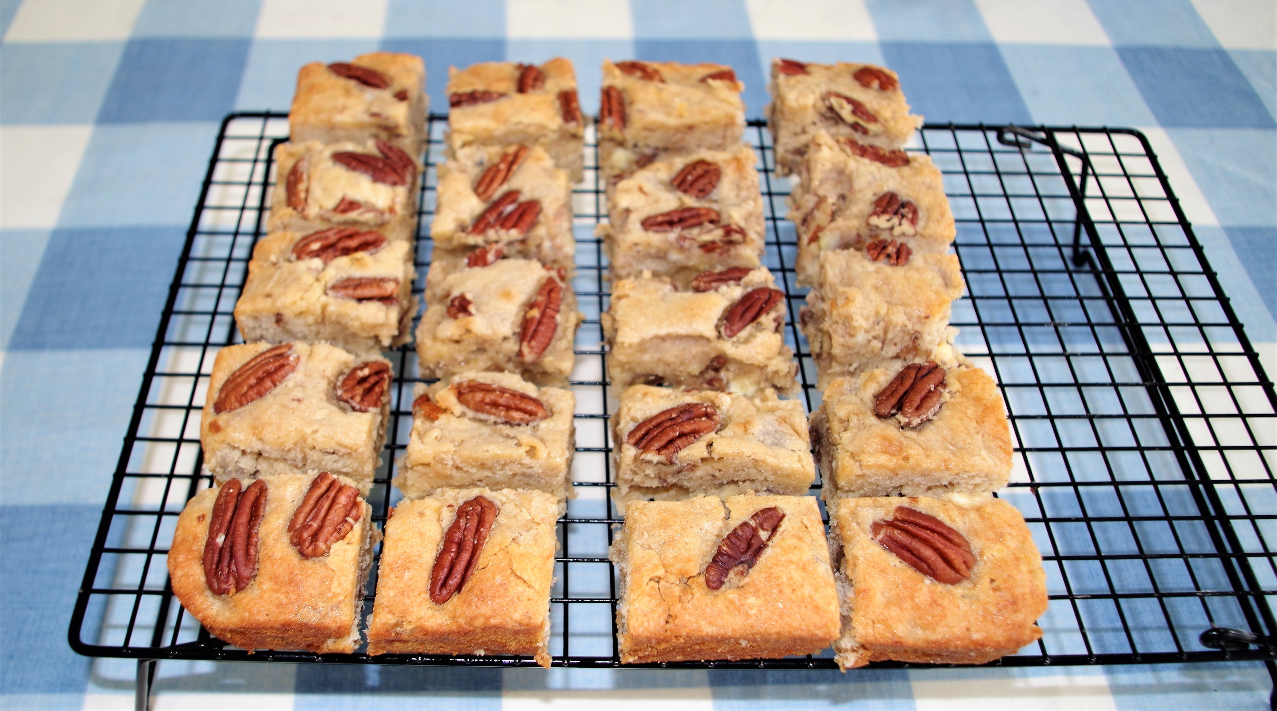 IMGP2416 Sat 7th - Pecan & Banana Blondies - 10