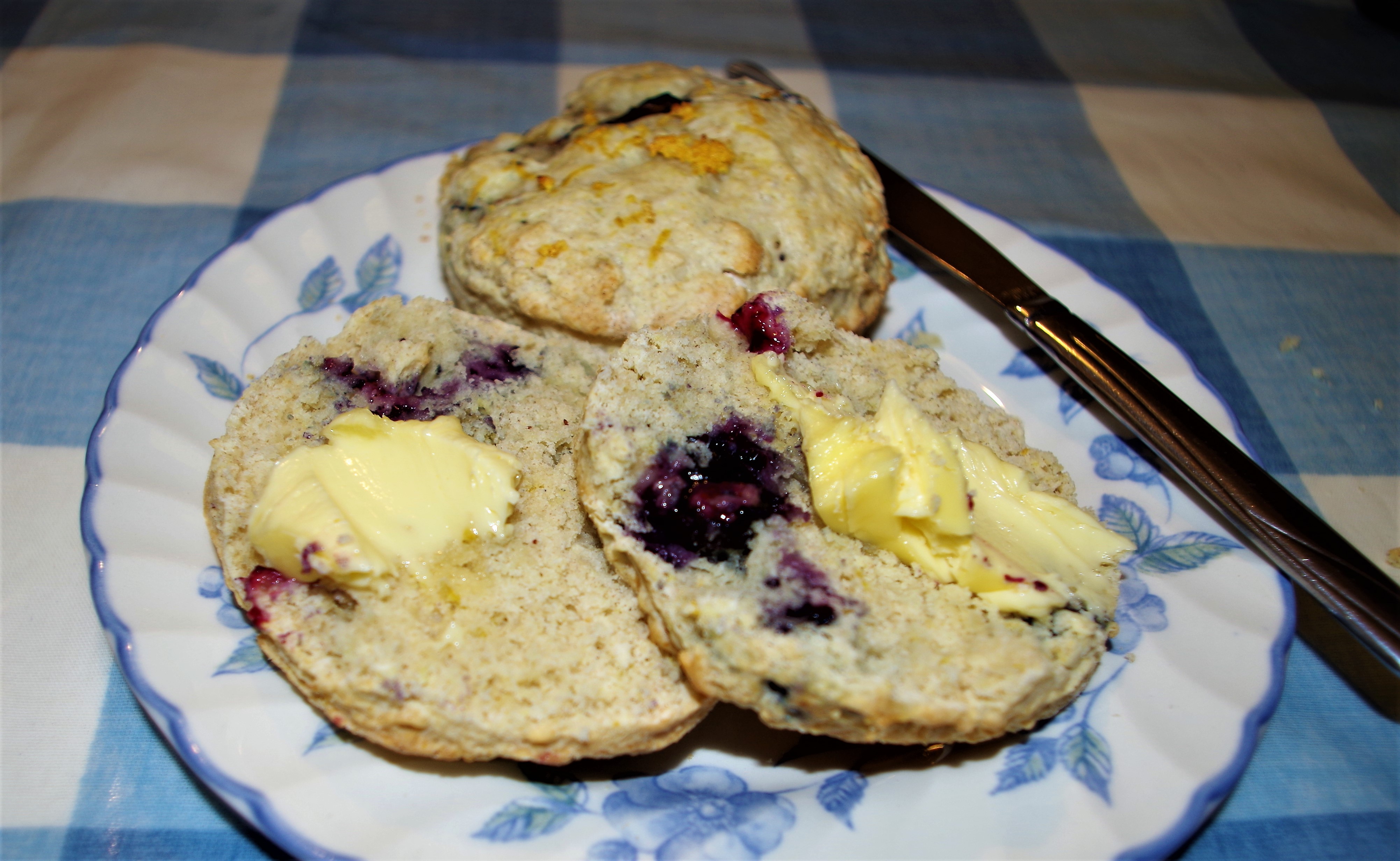 IMGP4669 Mon 25th - Blueberry & Lemon Cream Cheese scones - 8
