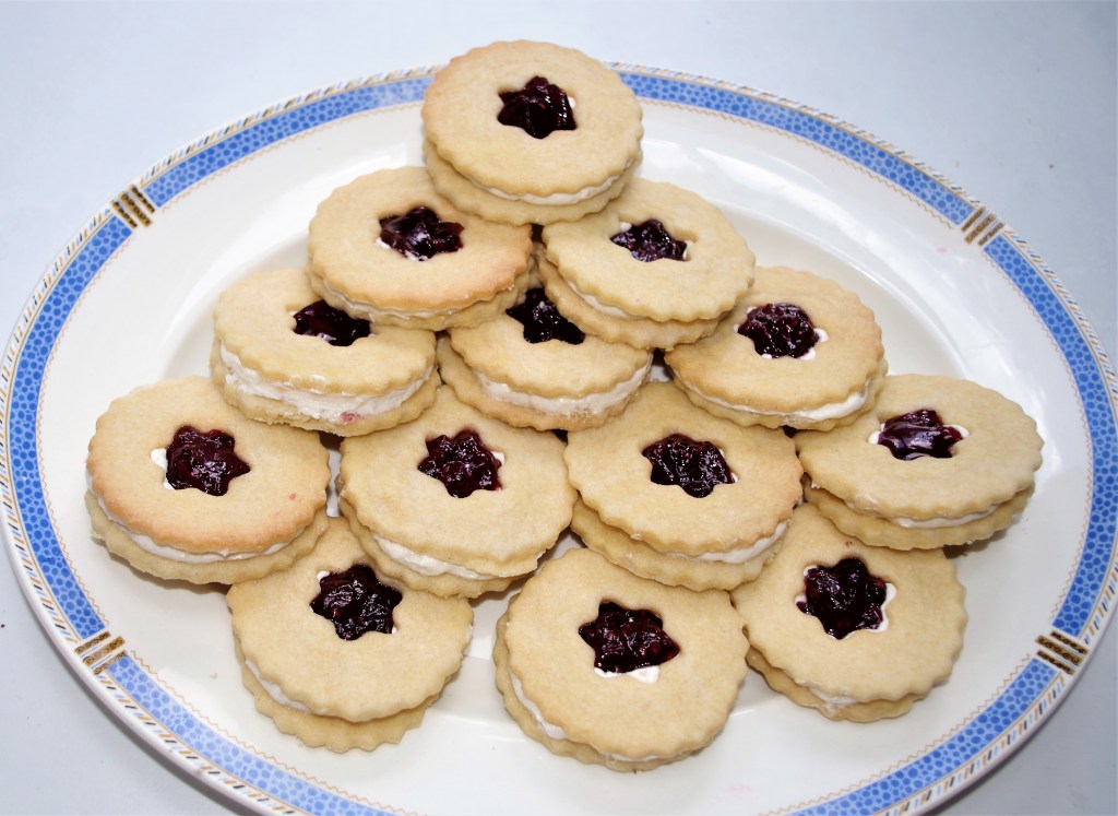 Jammy Sandwich Biscuits